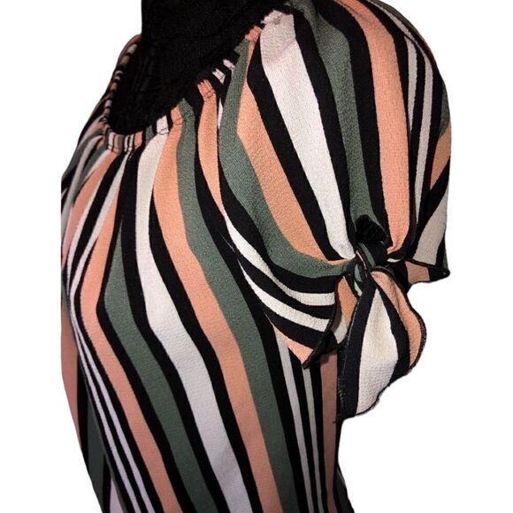 FREE KISSES Women’s Stripe Top Blouse Green Mauve Orange Black White Size: L - Picture 1 of 4